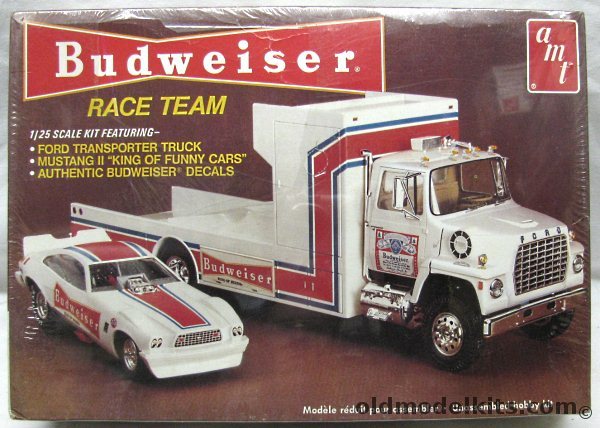 AMT 1/25 Budweiser Race Team - Ford LN8000 Transporter Truck with Slant Bed Transporter Body and Mustang II Funny Car, 6501 plastic model kit